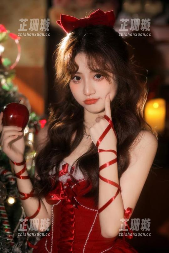清新脱俗的Kitkat Cosplay贞德Alter女仆装在线写真合集，感受女仆魅力无限！